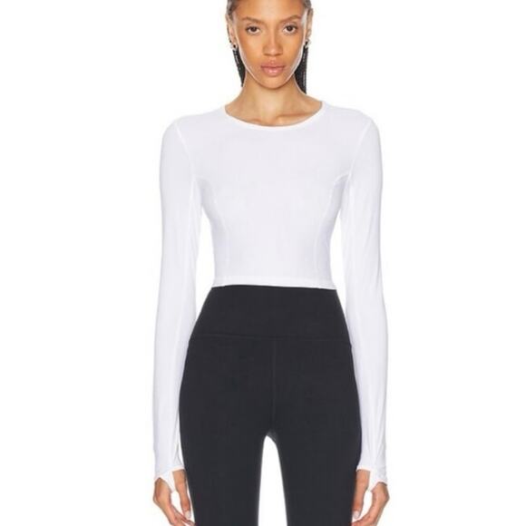 NWOT Beyond Yoga Powerbeyond Lite Air Shield Crop Long Sleeve Top in White SZ S - Picture 1 of 8